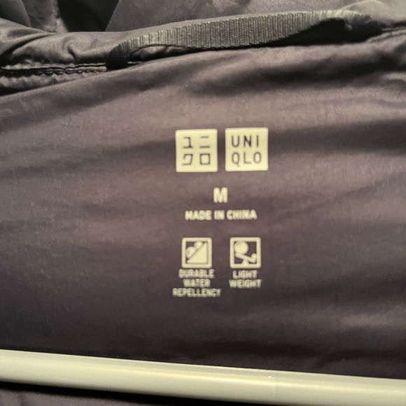 Uniqlo down jacket US M - Picture 2 of 6